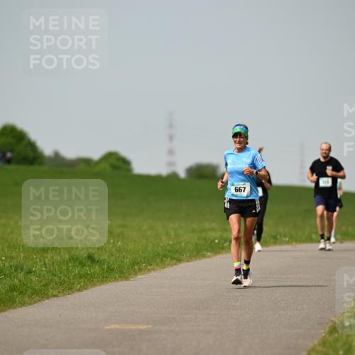 10.05.2026 - 8. Wedeler Halbmarathon Dr. Thomas Lammeyer http://msf.ph/oto/9708522 10.05.2026 12:01:30 Laufen 667 meine-sportfotos.de