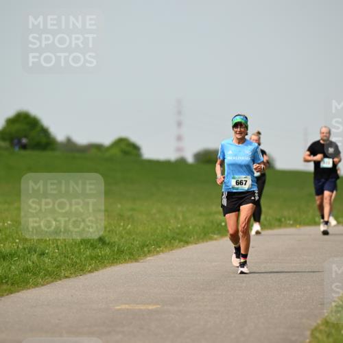 10.05.2026 - 8. Wedeler Halbmarathon Dr. Thomas Lammeyer http://msf.ph/oto/9708535 10.05.2026 12:01:31 Laufen 667 meine-sportfotos.de