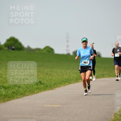 10.05.2026 - 8. Wedeler Halbmarathon Dr. Thomas Lammeyer http://msf.ph/oto/9708548 10.05.2026 12:01:31 Laufen 667 meine-sportfotos.de