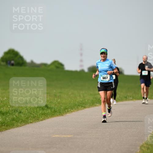 10.05.2026 - 8. Wedeler Halbmarathon Dr. Thomas Lammeyer http://msf.ph/oto/9708551 10.05.2026 12:01:31 Laufen 667 meine-sportfotos.de