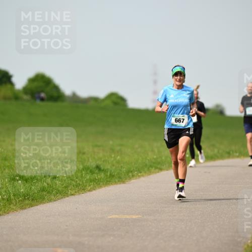 10.05.2026 - 8. Wedeler Halbmarathon Dr. Thomas Lammeyer http://msf.ph/oto/9708566 10.05.2026 12:01:32 Laufen 667 meine-sportfotos.de