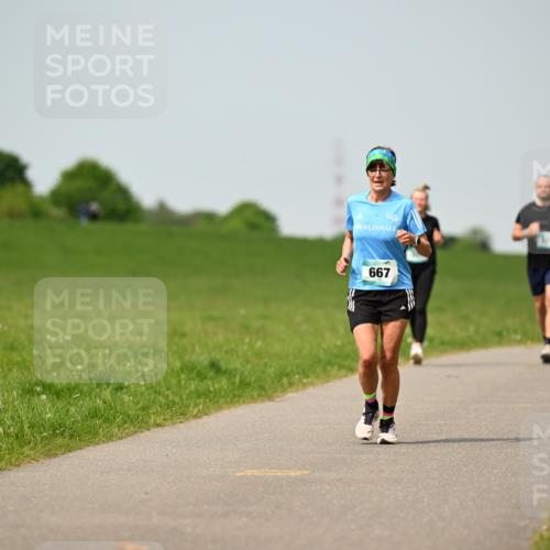 10.05.2026 - 8. Wedeler Halbmarathon Dr. Thomas Lammeyer http://msf.ph/oto/9708571 10.05.2026 12:01:32 Laufen 667 meine-sportfotos.de