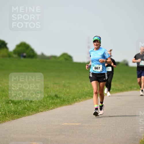 10.05.2026 - 8. Wedeler Halbmarathon Dr. Thomas Lammeyer http://msf.ph/oto/9708575 10.05.2026 12:01:32 Laufen 667 meine-sportfotos.de