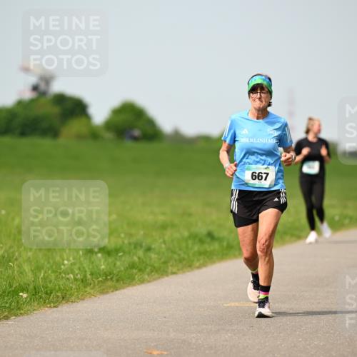 10.05.2026 - 8. Wedeler Halbmarathon Dr. Thomas Lammeyer http://msf.ph/oto/9708610 10.05.2026 12:01:34 Laufen 667 meine-sportfotos.de