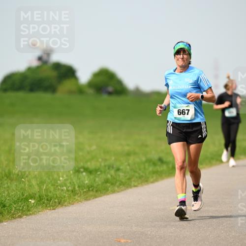 10.05.2026 - 8. Wedeler Halbmarathon Dr. Thomas Lammeyer http://msf.ph/oto/9708614 10.05.2026 12:01:34 Laufen 667 meine-sportfotos.de
