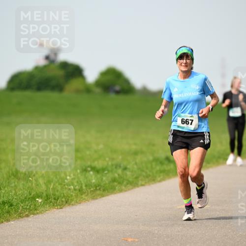 10.05.2026 - 8. Wedeler Halbmarathon Dr. Thomas Lammeyer http://msf.ph/oto/9708617 10.05.2026 12:01:35 Laufen 667 meine-sportfotos.de