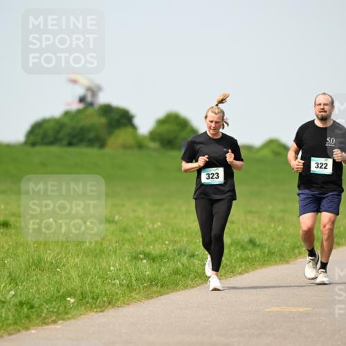 10.05.2026 - 8. Wedeler Halbmarathon Dr. Thomas Lammeyer http://msf.ph/oto/9708656 10.05.2026 12:01:39 Laufen 323, 322, 377 meine-sportfotos.de