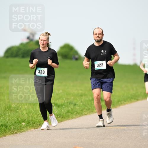 10.05.2026 - 8. Wedeler Halbmarathon Dr. Thomas Lammeyer http://msf.ph/oto/9708676 10.05.2026 12:01:41 Laufen 323, 322 meine-sportfotos.de