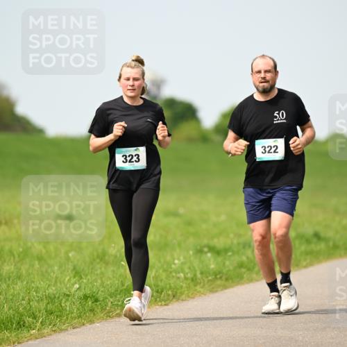 10.05.2026 - 8. Wedeler Halbmarathon Dr. Thomas Lammeyer http://msf.ph/oto/9708692 10.05.2026 12:01:42 Laufen 323, 322 meine-sportfotos.de