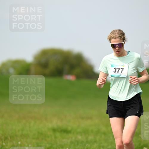 10.05.2026 - 8. Wedeler Halbmarathon Dr. Thomas Lammeyer http://msf.ph/oto/9708735 10.05.2026 12:01:49 Laufen 377 meine-sportfotos.de