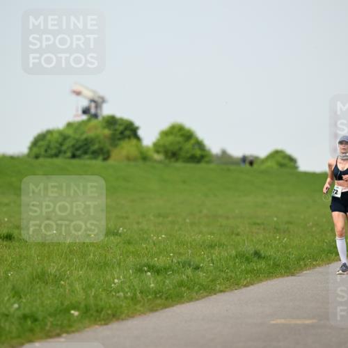 10.05.2026 - 8. Wedeler Halbmarathon Dr. Thomas Lammeyer http://msf.ph/oto/9708800 10.05.2026 12:02:08 Laufen  meine-sportfotos.de