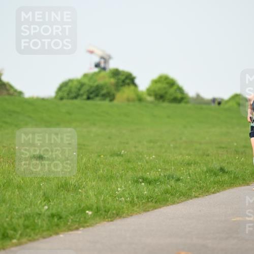 10.05.2026 - 8. Wedeler Halbmarathon Dr. Thomas Lammeyer http://msf.ph/oto/9708825 10.05.2026 12:02:10 Laufen  meine-sportfotos.de