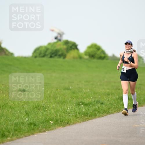 10.05.2026 - 8. Wedeler Halbmarathon Dr. Thomas Lammeyer http://msf.ph/oto/9708854 10.05.2026 12:02:11 Laufen  meine-sportfotos.de