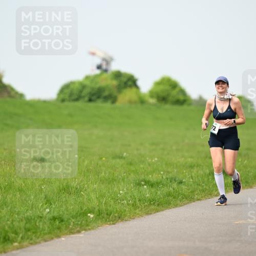 10.05.2026 - 8. Wedeler Halbmarathon Dr. Thomas Lammeyer http://msf.ph/oto/9708860 10.05.2026 12:02:11 Laufen  meine-sportfotos.de
