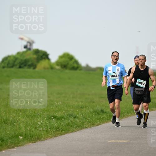 10.05.2026 - 8. Wedeler Halbmarathon Dr. Thomas Lammeyer http://msf.ph/oto/9708942 10.05.2026 12:02:21 Laufen 1044, 2067 meine-sportfotos.de