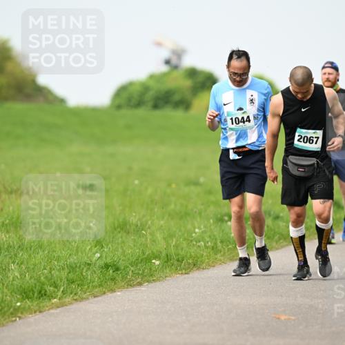 10.05.2026 - 8. Wedeler Halbmarathon Dr. Thomas Lammeyer http://msf.ph/oto/9709004 10.05.2026 12:02:25 Laufen 1044, 2067 meine-sportfotos.de