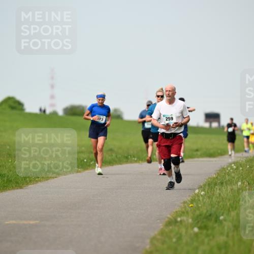10.05.2026 - 8. Wedeler Halbmarathon Dr. Thomas Lammeyer http://msf.ph/oto/9709244 10.05.2026 12:03:00 Laufen 259 meine-sportfotos.de