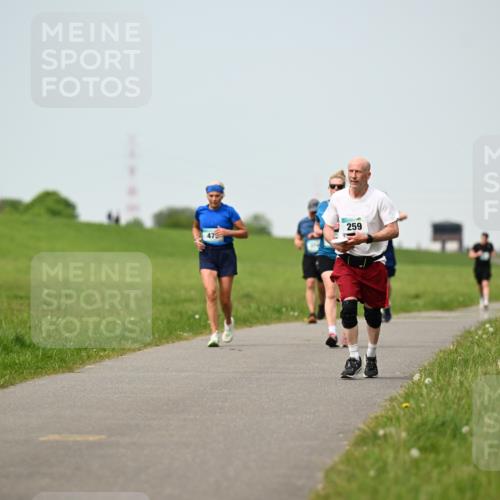 10.05.2026 - 8. Wedeler Halbmarathon Dr. Thomas Lammeyer http://msf.ph/oto/9709249 10.05.2026 12:03:01 Laufen 259, 479 meine-sportfotos.de