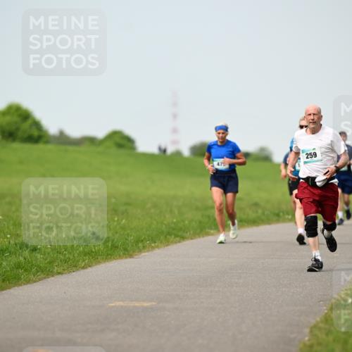10.05.2026 - 8. Wedeler Halbmarathon Dr. Thomas Lammeyer http://msf.ph/oto/9709264 10.05.2026 12:03:01 Laufen 259, 479 meine-sportfotos.de