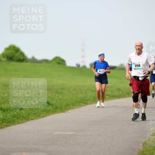 10.05.2026 - 8. Wedeler Halbmarathon Dr. Thomas Lammeyer http://msf.ph/oto/9709277 10.05.2026 12:03:02 Laufen 259 meine-sportfotos.de