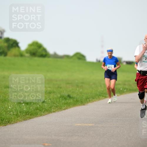 10.05.2026 - 8. Wedeler Halbmarathon Dr. Thomas Lammeyer http://msf.ph/oto/9709293 10.05.2026 12:03:03 Laufen 259 meine-sportfotos.de
