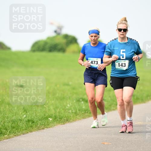 10.05.2026 - 8. Wedeler Halbmarathon Dr. Thomas Lammeyer http://msf.ph/oto/9709418 10.05.2026 12:03:10 Laufen 473, 143 meine-sportfotos.de