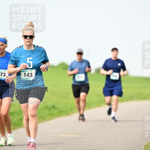 10.05.2026 - 8. Wedeler Halbmarathon Dr. Thomas Lammeyer http://msf.ph/oto/9709431 10.05.2026 12:03:11 Laufen 473, 143 meine-sportfotos.de