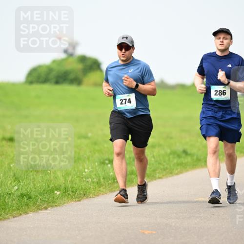 10.05.2026 - 8. Wedeler Halbmarathon Dr. Thomas Lammeyer http://msf.ph/oto/9709480 10.05.2026 12:03:14 Laufen 274, 286 meine-sportfotos.de