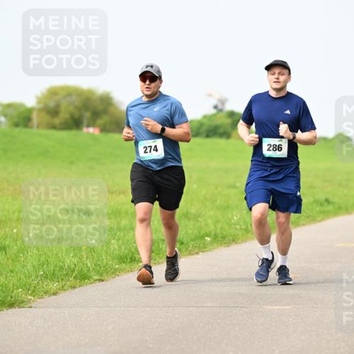 10.05.2026 - 8. Wedeler Halbmarathon Dr. Thomas Lammeyer http://msf.ph/oto/9709496 10.05.2026 12:03:16 Laufen 274, 286 meine-sportfotos.de