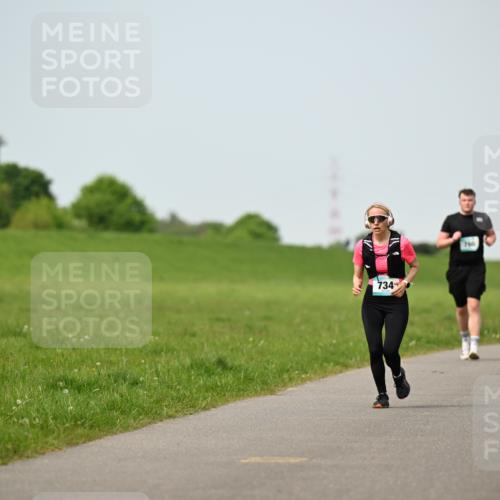 10.05.2026 - 8. Wedeler Halbmarathon Dr. Thomas Lammeyer http://msf.ph/oto/9709499 10.05.2026 12:03:24 Laufen 734, 760 meine-sportfotos.de