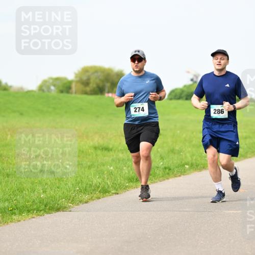 10.05.2026 - 8. Wedeler Halbmarathon Dr. Thomas Lammeyer http://msf.ph/oto/9709504 10.05.2026 12:03:16 Laufen 274, 286 meine-sportfotos.de