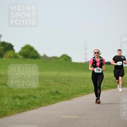 10.05.2026 - 8. Wedeler Halbmarathon Dr. Thomas Lammeyer http://msf.ph/oto/9709512 10.05.2026 12:03:24 Laufen 734 meine-sportfotos.de