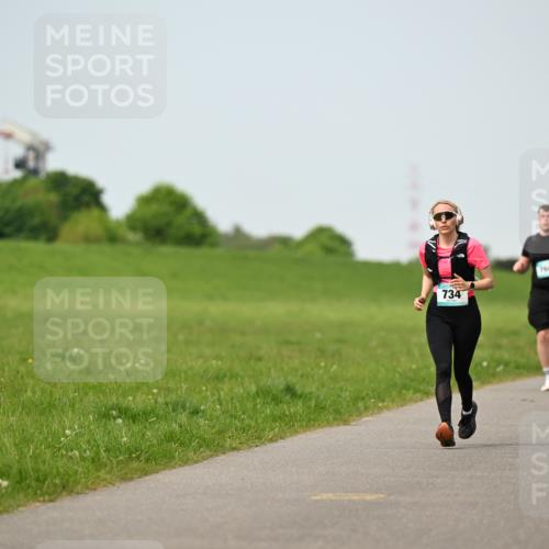 10.05.2026 - 8. Wedeler Halbmarathon Dr. Thomas Lammeyer http://msf.ph/oto/9709519 10.05.2026 12:03:25 Laufen 734 meine-sportfotos.de