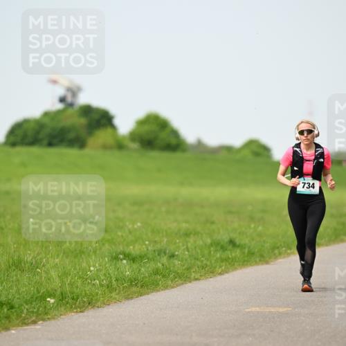 10.05.2026 - 8. Wedeler Halbmarathon Dr. Thomas Lammeyer http://msf.ph/oto/9709538 10.05.2026 12:03:26 Laufen 734 meine-sportfotos.de