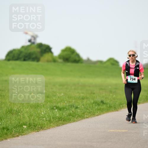 10.05.2026 - 8. Wedeler Halbmarathon Dr. Thomas Lammeyer http://msf.ph/oto/9709548 10.05.2026 12:03:26 Laufen 734, 760 meine-sportfotos.de