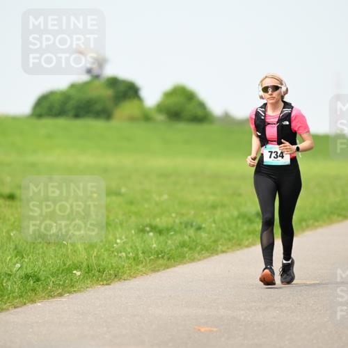 10.05.2026 - 8. Wedeler Halbmarathon Dr. Thomas Lammeyer http://msf.ph/oto/9709573 10.05.2026 12:03:27 Laufen 734 meine-sportfotos.de