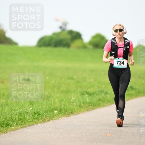 10.05.2026 - 8. Wedeler Halbmarathon Dr. Thomas Lammeyer http://msf.ph/oto/9709593 10.05.2026 12:03:28 Laufen 734 meine-sportfotos.de