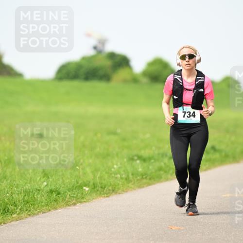 10.05.2026 - 8. Wedeler Halbmarathon Dr. Thomas Lammeyer http://msf.ph/oto/9709595 10.05.2026 12:03:29 Laufen 734 meine-sportfotos.de
