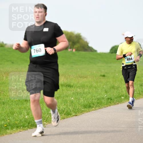 10.05.2026 - 8. Wedeler Halbmarathon Dr. Thomas Lammeyer http://msf.ph/oto/9709684 10.05.2026 12:03:38 Laufen 760, 494, 135 meine-sportfotos.de