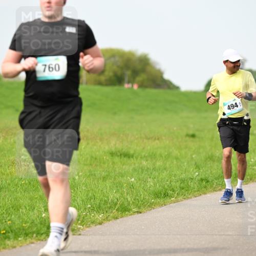 10.05.2026 - 8. Wedeler Halbmarathon Dr. Thomas Lammeyer http://msf.ph/oto/9709690 10.05.2026 12:03:39 Laufen 760, 494 meine-sportfotos.de