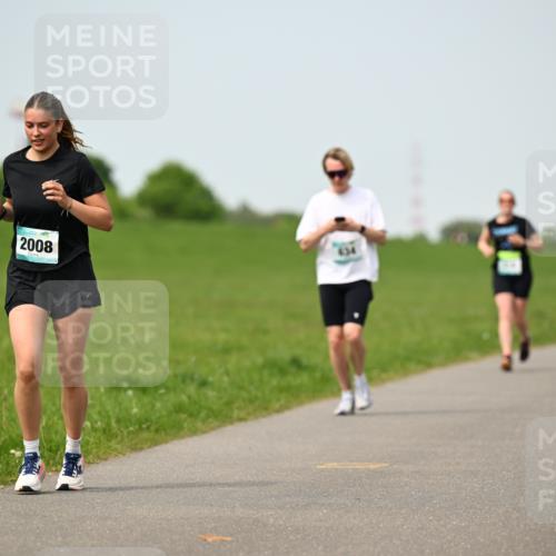 10.05.2026 - 8. Wedeler Halbmarathon Dr. Thomas Lammeyer http://msf.ph/oto/9709801 10.05.2026 12:03:48 Laufen 2008 meine-sportfotos.de
