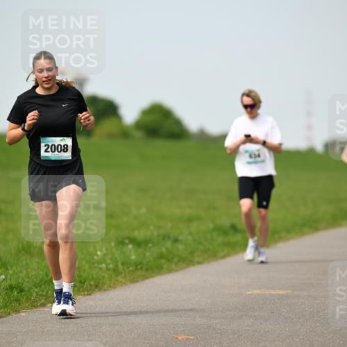 10.05.2026 - 8. Wedeler Halbmarathon Dr. Thomas Lammeyer http://msf.ph/oto/9709805 10.05.2026 12:03:49 Laufen 2008 meine-sportfotos.de