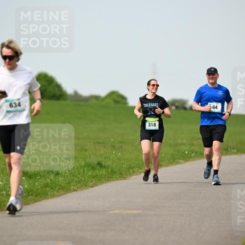 10.05.2026 - 8. Wedeler Halbmarathon Dr. Thomas Lammeyer http://msf.ph/oto/9709848 10.05.2026 12:03:52 Laufen 634, 318 meine-sportfotos.de