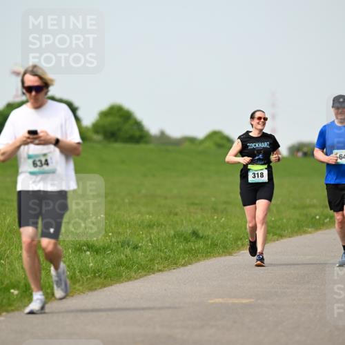 10.05.2026 - 8. Wedeler Halbmarathon Dr. Thomas Lammeyer http://msf.ph/oto/9709859 10.05.2026 12:03:52 Laufen 634, 318, 364 meine-sportfotos.de