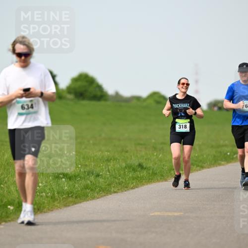 10.05.2026 - 8. Wedeler Halbmarathon Dr. Thomas Lammeyer http://msf.ph/oto/9709866 10.05.2026 12:03:52 Laufen 634, 318 meine-sportfotos.de
