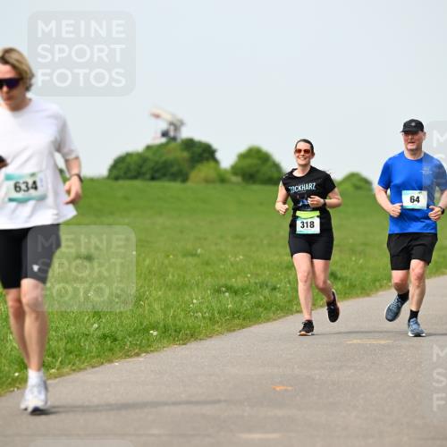 10.05.2026 - 8. Wedeler Halbmarathon Dr. Thomas Lammeyer http://msf.ph/oto/9709902 10.05.2026 12:03:55 Laufen 634, 318 meine-sportfotos.de