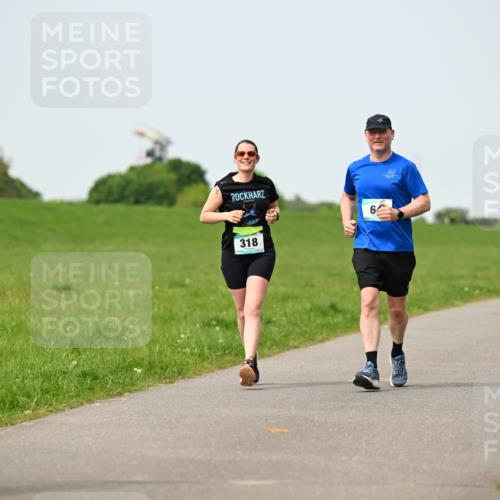 10.05.2026 - 8. Wedeler Halbmarathon Dr. Thomas Lammeyer http://msf.ph/oto/9709913 10.05.2026 12:03:55 Laufen 318 meine-sportfotos.de
