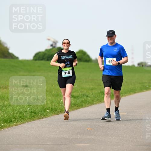 10.05.2026 - 8. Wedeler Halbmarathon Dr. Thomas Lammeyer http://msf.ph/oto/9709918 10.05.2026 12:03:56 Laufen 318 meine-sportfotos.de