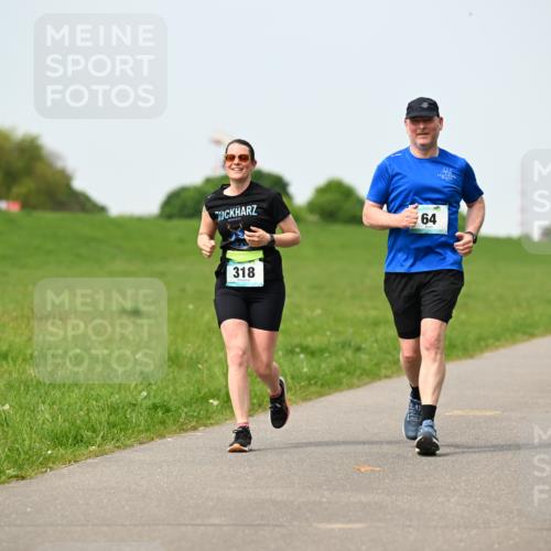 10.05.2026 - 8. Wedeler Halbmarathon Dr. Thomas Lammeyer http://msf.ph/oto/9709924 10.05.2026 12:03:57 Laufen 318 meine-sportfotos.de