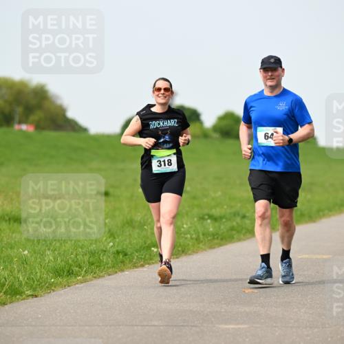 10.05.2026 - 8. Wedeler Halbmarathon Dr. Thomas Lammeyer http://msf.ph/oto/9709926 10.05.2026 12:03:57 Laufen 318 meine-sportfotos.de